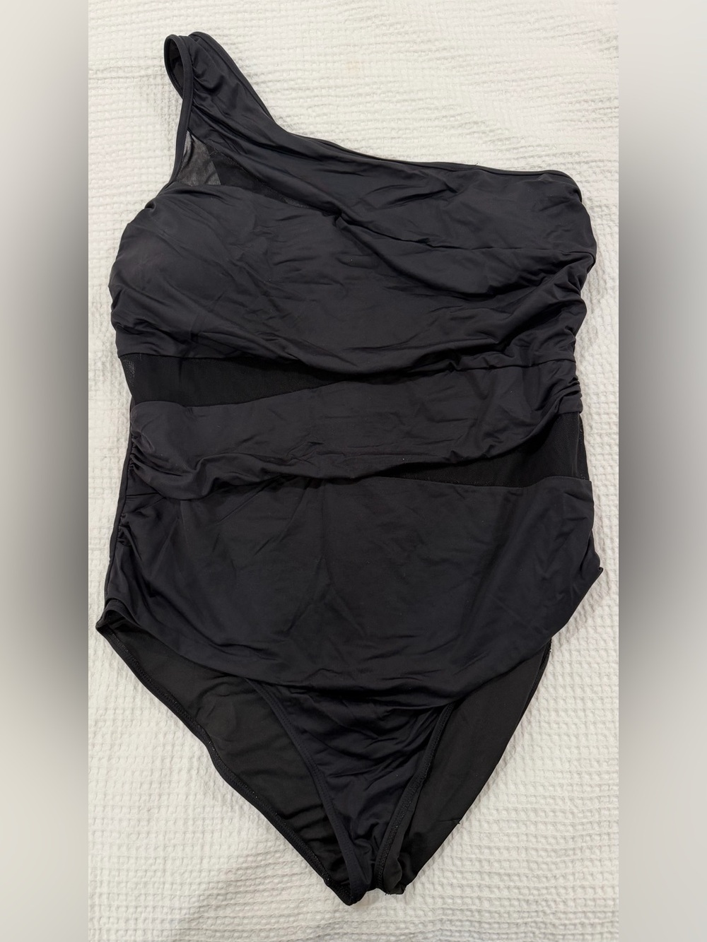 Aqua Eve Black One-Shoulder Swimsuit